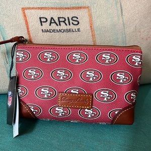 Brand new 49ers Dooney & Bourke pouch.